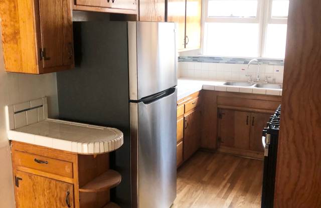1466 S Sherbourne Dr - 1466 South Sherbourne Drive, Los Angeles, CA 90035