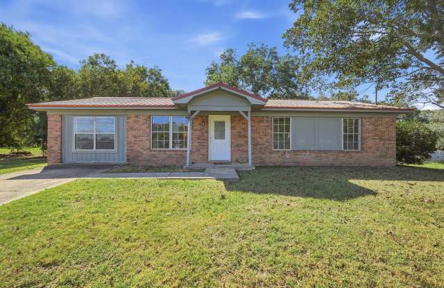 2325 Sweetgum Drive Gallery 1