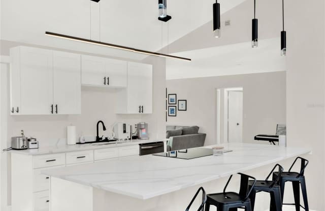 1790 SUN RIDGE Drive Gallery 3