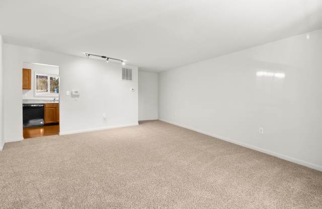 6126 Northwood Drive Gallery 4