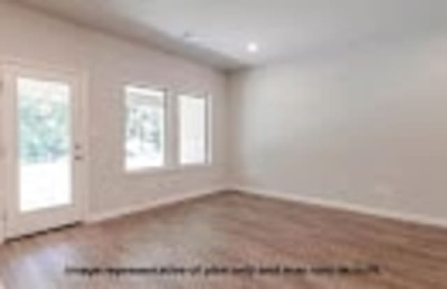 44009 Fern Street Gallery 4