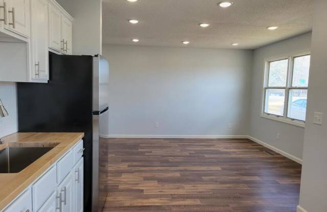 2251 Fairfax Dr photos photos