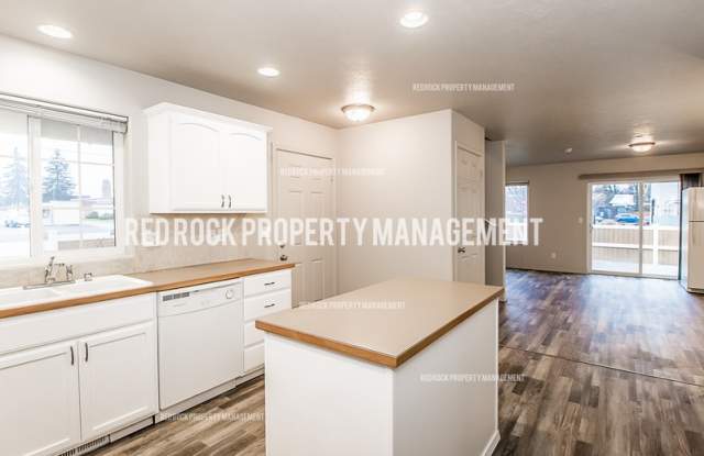 1603 Drummond Street photos photos