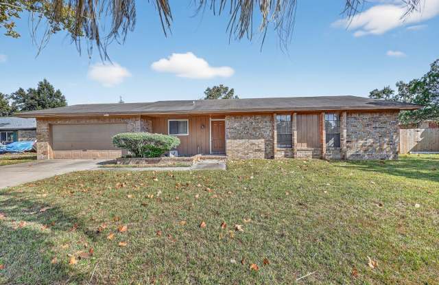 Home For Rent - 551 William Penn Street, Lakeside, FL 32073