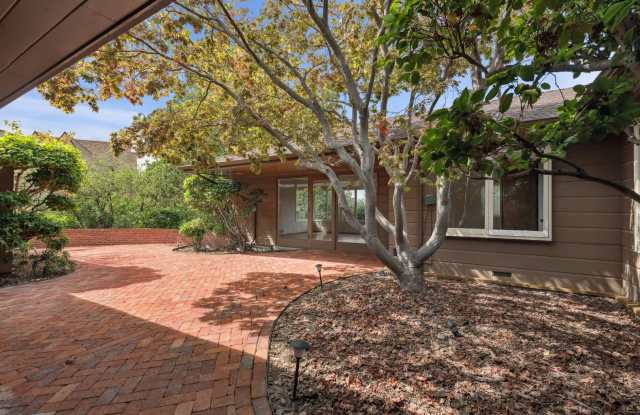 Modern Mid-Century 4 Bedroom, 3 Bath 2,200 SF Home in Oakland Hills || Border Piedmont photos photos