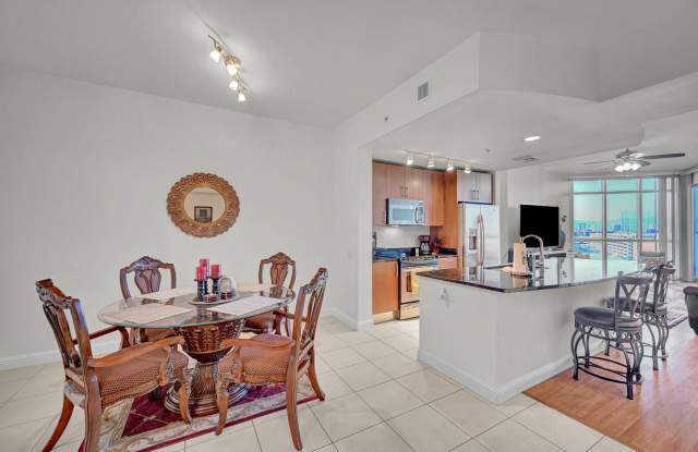 1 Bedroom fully furnished high-rise condo! Gallery 3