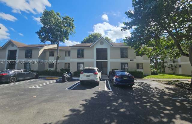 713 Gardens Dr Gallery 1