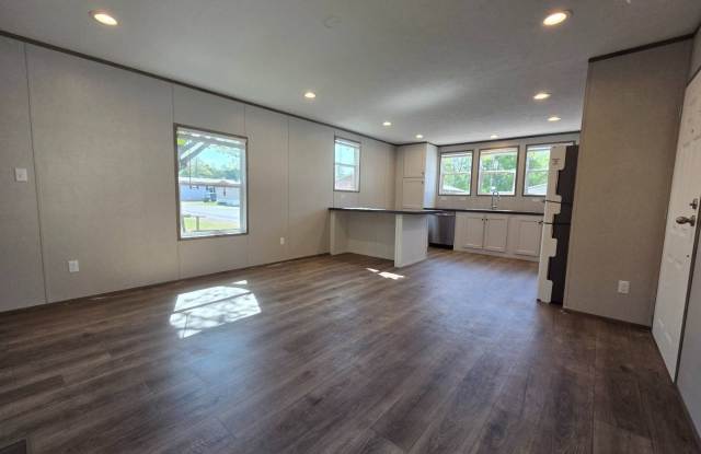 8510 Old Sardis Road Gallery 3