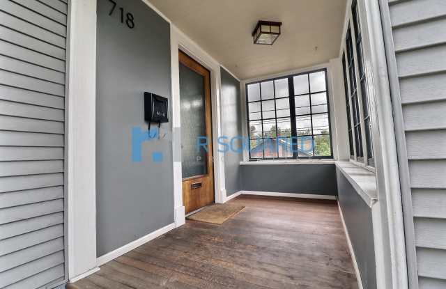 718 NE 60th Street Gallery 2