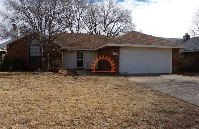 Lovely 3 bedroom 2 bathroom brick home with a 2 Car Garage! photos photos