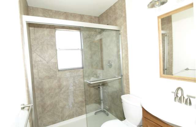 1755 Kittredge Ct Gallery 3