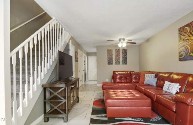 2518 Johnson Drive Gallery 3