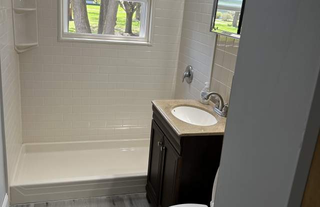 210 S 7th St photos photos