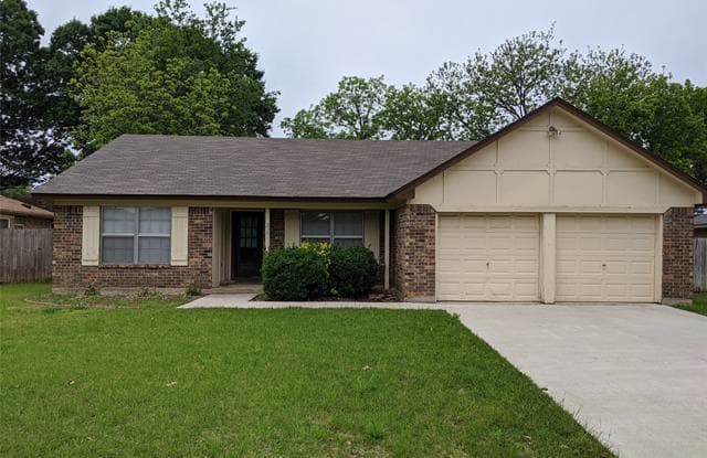 5541 Wood View Street - 5541 Wood View Drive, North Richland Hills, TX 76180