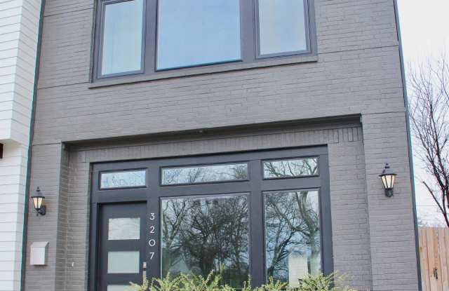 3207 Forest Park Boulevard - 1 Gallery 2