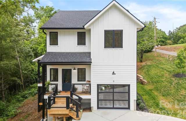 8 Wildwood Park Knoll Gallery 1