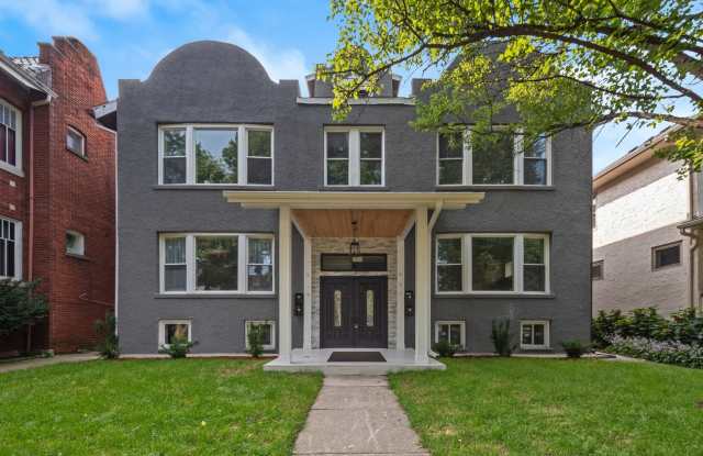 619 S Lombard Avenue - 619 South Lombard Avenue, Oak Park, IL 60304