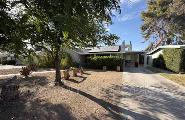 2514 E Fairmount Ave photos photos