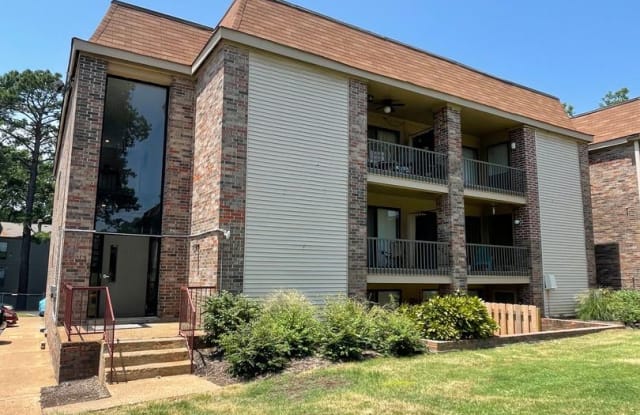 1859-307 Poplar Woods Cir. S - 1859 Poplar Woods Cir W, Germantown, TN 38138