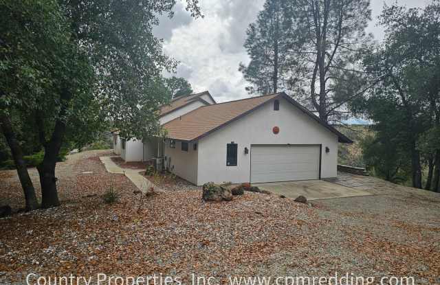 Amazing Short-Term Housing Opportunity in a Custom 4-Bedroom House! photos photos