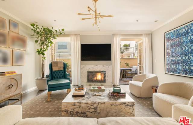 930 North Doheny Drive - 930 North Doheny Drive, West Hollywood, CA 90069