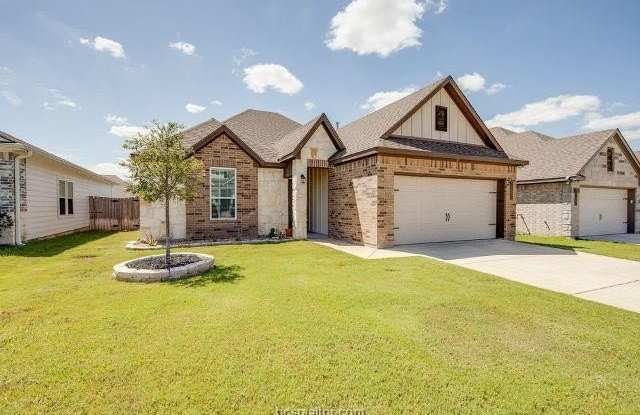 6210 Rockford Drive Gallery 3