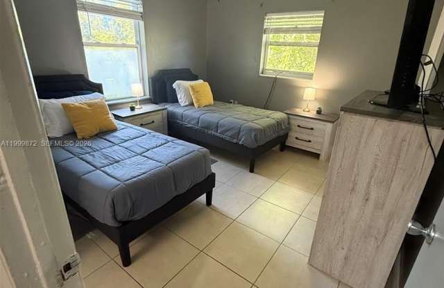 3120 Avenue Q photos photos