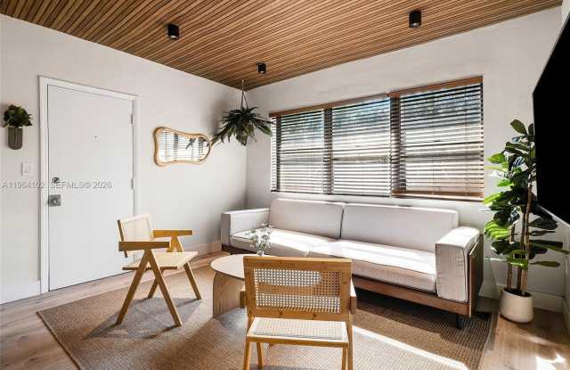 1275 Marseille Dr photos photos