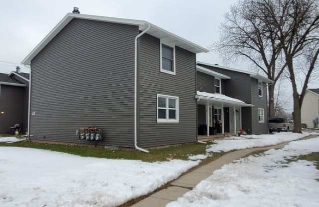 987 7th Street - D - 987 7th Street, Menasha, WI 54952
