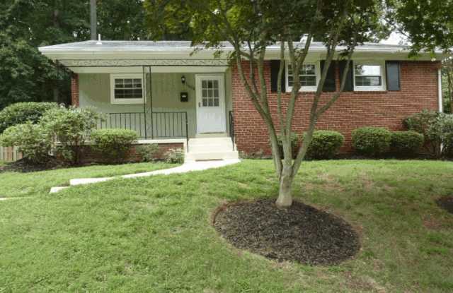 1403 Desale St SW - 1403 Desale Street Southwest, Vienna, VA 22180