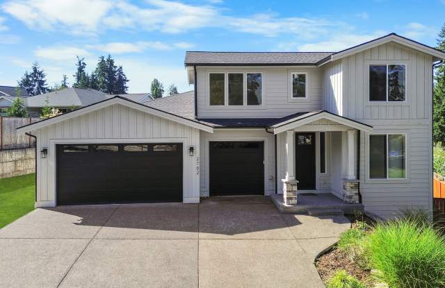 Steilacoom 3 Bedroom + Bonus Room photos photos