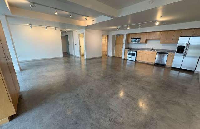 $2,850 | 1 Bedroom, 2 Bathroom Luxury Condo | No Pets | Available for Immediate move-in! Gallery 4