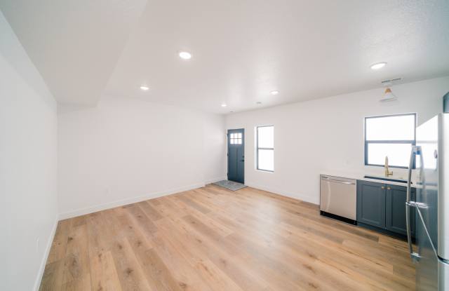 57 South 300 East, Basement Apartment Gallery 3