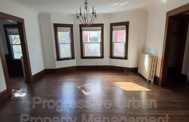 1567 Wagar Avenue - Downstairs Gallery 3
