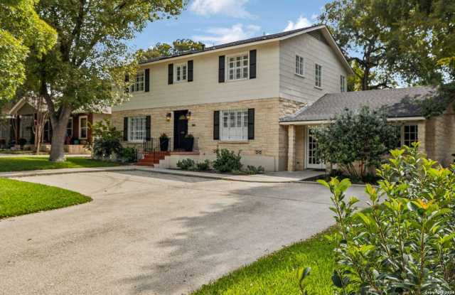 BEAUTIFUL 4-BEDROOM HOME IN TERRELL HILLS Gallery 3