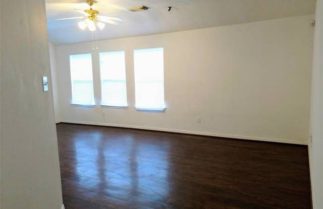 2415 Montana Blue Drive Gallery 3