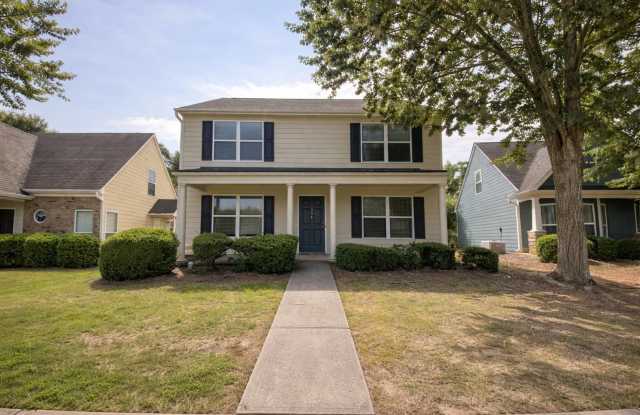 PRE-LEASING FOR MAY 2026 ! 1/2 DEPOSIT SPECIAL photos photos