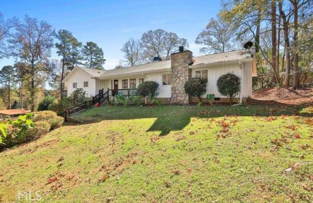 201 Pinemount Dr Gallery 2