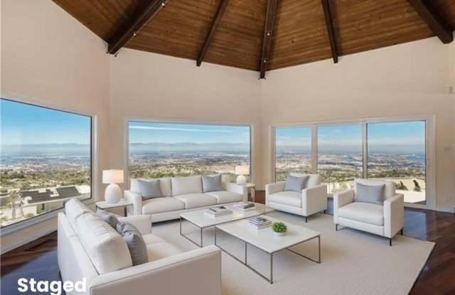 3311 Crownview photos photos