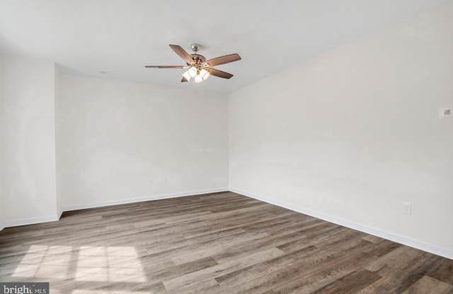 143 CYPRESS LANE Gallery 3