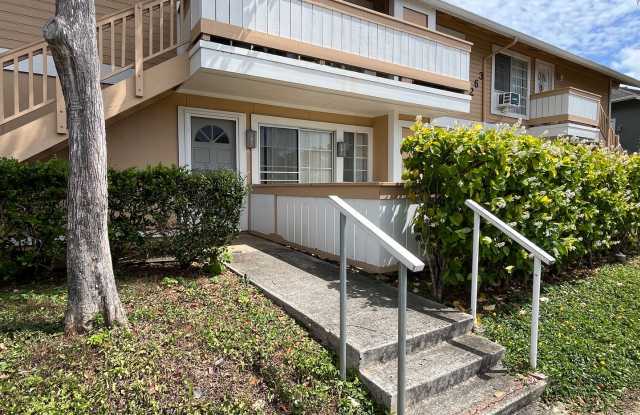 Crosspointe (Aiea/Honolulu) - 2 bed/2 bath with AC, full size washer/dryer, and swimming pool - 263 Mananai Place, Halawa, HI 96818