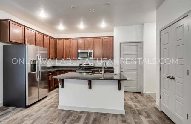 4442 W 2550 N Gallery 4