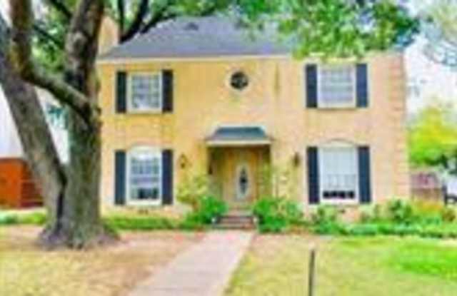2558 Boyd Avenue - 2558 Boyd Ave, Fort Worth, TX 76109