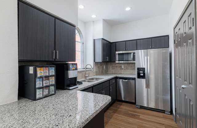 Elle at the Medical Center photos photos