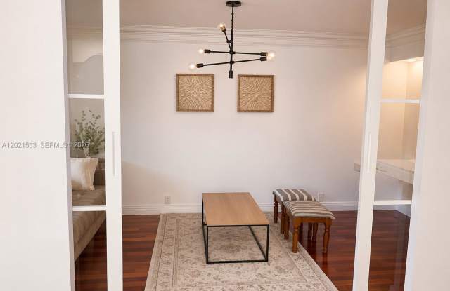141 Crandon Boulevard Gallery 3