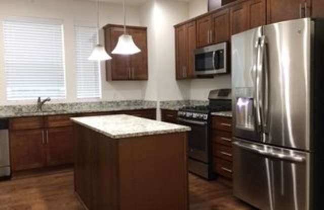 11012 20th Dr SE - 11012 20th Dr SE, Everett, WA 98208