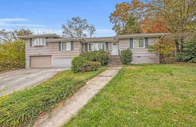 Large 4 Bedroom 2 Bathroom House for Rent photos photos