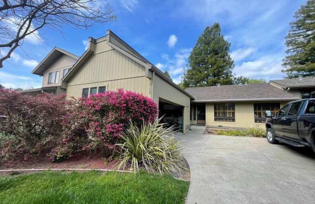 4 Bedroom 2 Bathroom in Northgate, Walnut Creek!! photos photos