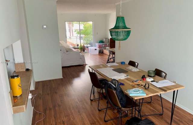1519 Drexel Ave photos photos
