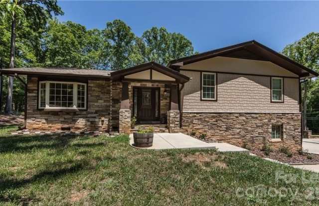 8511 Viking Drive Gallery 3